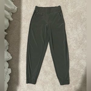 Athlete Brooklyn Jogger